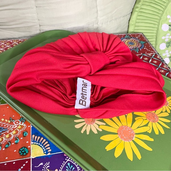 70s Red Betmar Turban - Picture 5 of 5